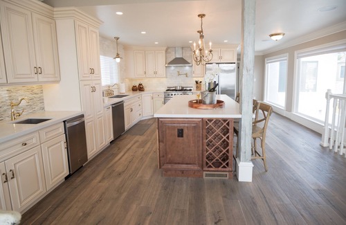 Oxnard Shores House | Beautiful Beach House Retreat with Ocean Views & Spa