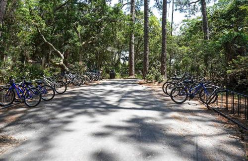 West Beach House | Oceanfront Cottage on Sparrow Pond - Steps to the Beach!