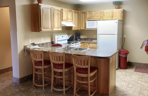 Lead Condo | Chic Fully Furnished Barefoot Resort Condo at Terry Peak