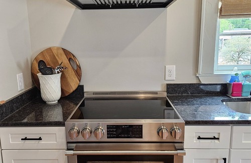 Winston - Salem House | Historic Home Steps from Dining & Shops - Rated 9.8/10