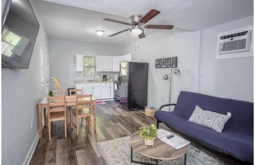 Five Points Apartment | Historic Remodeled 1BR House Steps from Downtown