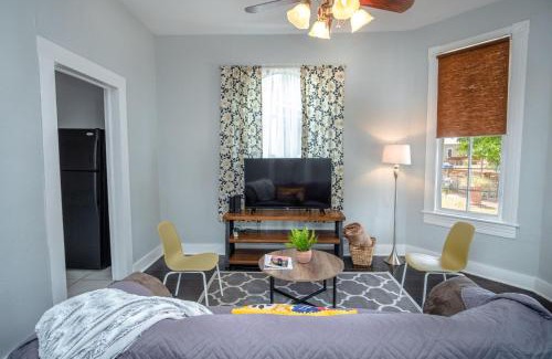 Five Points Apartment | Historic 2BR House Steps from Downtown with Family Amenities
