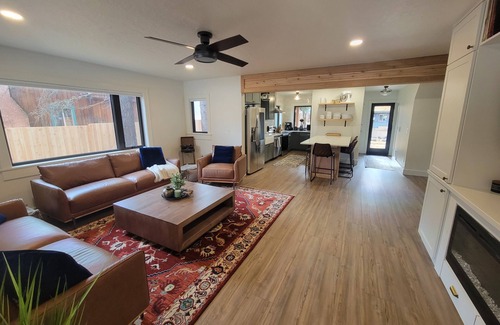 McCall Cabin | Historic Cottage Retreat with Ocean and Lake Views in McCall
