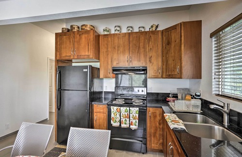 Pacific Heights Apartment | Remodeled Honolulu Apartment with Ocean Views & Spa Access