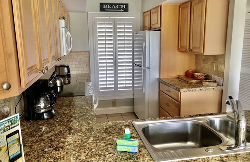 Spinnaker Beachhouses House | Beautiful Remodeled Spinnaker: Pet-Friendly & Steps to Beach