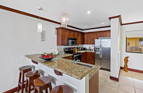 Playa Flamingo House | Elegant Flamingo Condo with Breathtaking Ocean Views