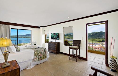 Playa Flamingo House | Elegant Flamingo Condo with Breathtaking Ocean Views