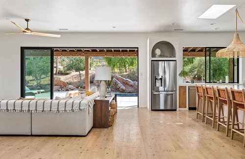 Joshua Tree House | Idyllic Retreat with Hot Tub, Pool & Scenic Views