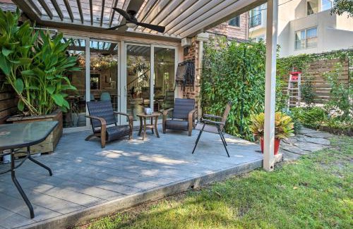 Boulevard Oaks House | Inviting Houston Home with Private Backyard & Ocean Views