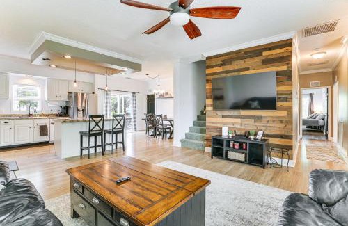 Sunshine House | Remote-Work Friendly Lehigh Acres Family Home
