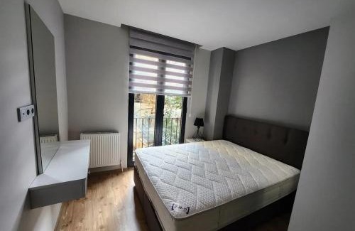 Rasimpasa Apartment | Inviting Remta Real Estate: Child-Friendly 4-Star Stay