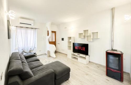 Santa Teresa di Gallura Apartment | Elegant Rena Bianca Apartment - Top Rated & Family Friendly