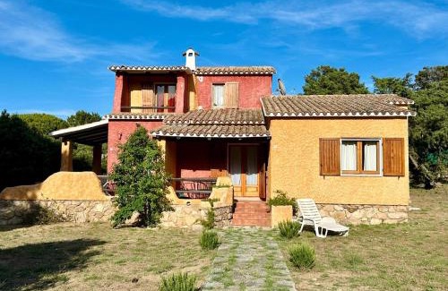 Rena Majore House | Discover Rena Majore: Oceanfront Getaway with Pet-Friendly Perks