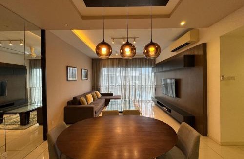 Bukit Jelutong Apartment | Escape to Renai Bukit Jelutong with Oceanfront Bliss