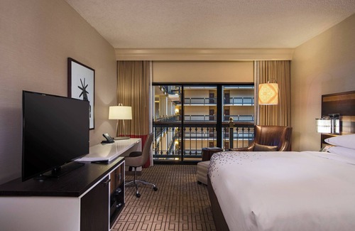Arboretum Hotel | Discover Renaissance Austin Hotel: Eco-Friendly and Family-Savvy