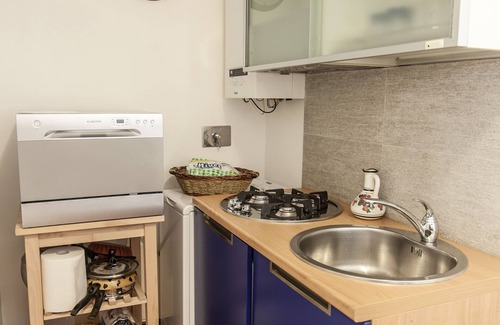 Ronciglione Apartment | Pet-Friendly Renaissance Boutique House with Ocean Views