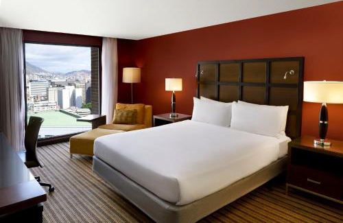 Chacao Hotel | Elegant Stay at Renaissance Caracas La Castellana Hotel
