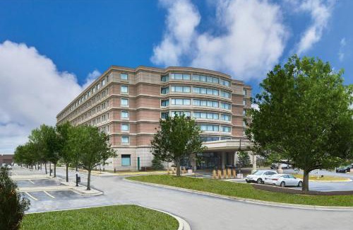 Glenview Hotel | Experience Renaissance Chicago Glenview Suites Hotel Today