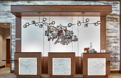 Glenview Hotel | Experience Renaissance Chicago Glenview Suites Hotel Today