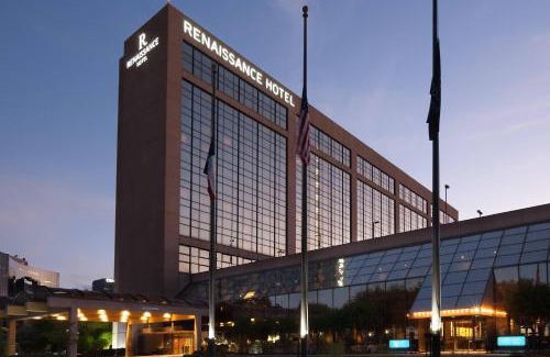 Addison Hotel | Discover Renaissance Dallas Addison: A 4-Star Oasis