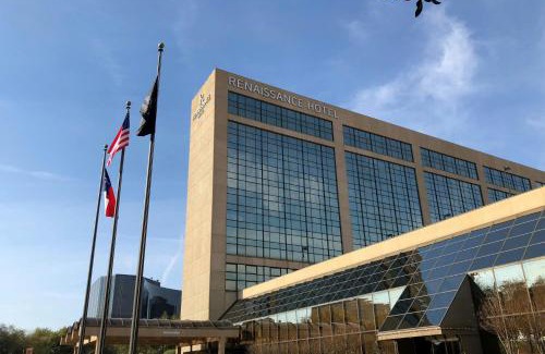 Addison Hotel | Discover Renaissance Dallas Addison: A 4-Star Oasis