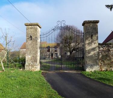 Nohant-en-Gracay Bed & Breakfast | Pet-Friendly Haven at Renaissance - Rated 9.2/10 by Guests