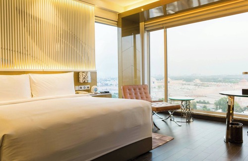 Gomti Nagar Hotel | Experience Elegance at Renaissance Lucknow Hotel - 5 Star Stay