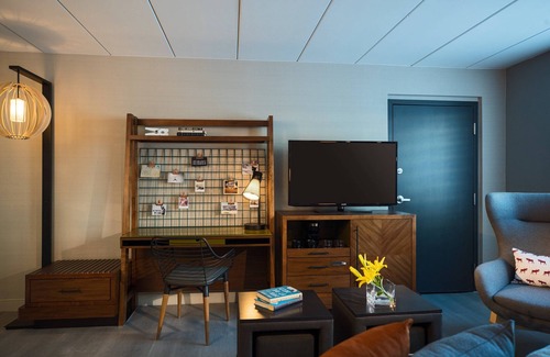 West Bloomington Hotel | Explore Renaissance Minneapolis Bloomington Hotel Amenities