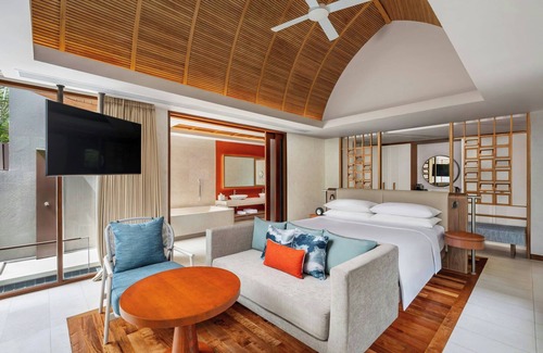 Mai Khao Resort | Indulge at Renaissance Phuket Resort & Spa: 5-Star Retreat