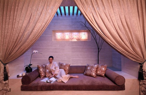 Putuo Hotel | Elegant Renaissance Shanghai Putuo Hotel with Pool & Spa