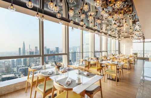 Nanshan Hotel | Elegant Renaissance Shenzhen Bay Hotel with Inviting Amenities