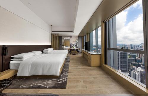 Nanshan Hotel | Elegant Renaissance Shenzhen Bay Hotel with Inviting Amenities