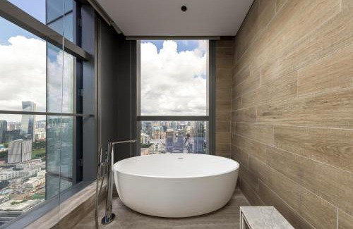 Nanshan Hotel | Elegant Renaissance Shenzhen Bay Hotel with Inviting Amenities
