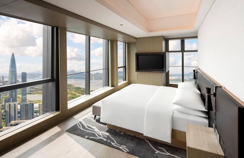 Futian CBD Hotel | Experience Comfort at Renaissance Shenzhen Bay Hotel