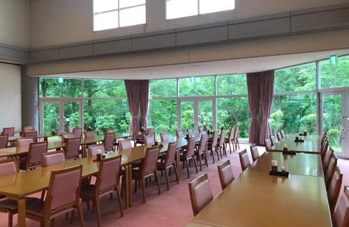 Tanagura Hotel | Family-Friendly Renaissance Tanagura with Pool & Hot Tub