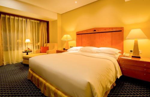 Tanggu Hotel | Elegant Renaissance Tianjin TEDA Convention Centre Hotel