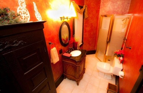Forest Lake House | Experience Vintage Charm at Rendezvous in Forest Lake