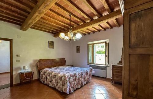 Piancastagnaio House | Cozy Renee House: Pet & Child Friendly Getaway