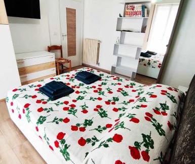 Pietra Ligure Apartment | Child-Friendly Retreat at Renesmee Beach Apartment