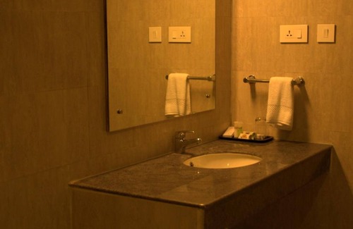Tirupati Hotel | Cozy Family-Friendly Stay at Renest Tirupati Hotel
