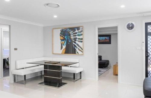 Belmont North House | Rengor Executive Retreat: 4-Star Oceanfront Getaway