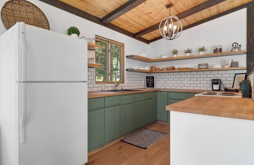 Hill City Cabin | Idyllic Reno Gulch Nature Retreat with Breathtaking Views