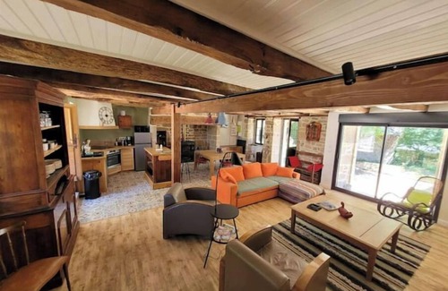 Saint-Yrieix-le-Dejalat Other | Charming Farmhouse Retreat Surrounded by Nature in Corrèze