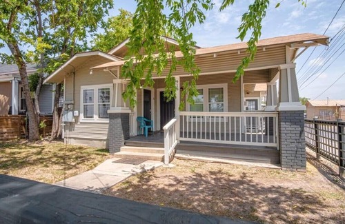 Near East Side House | Modern 2BR/2BA Retreat Near Downtown with Spa & Breakfast