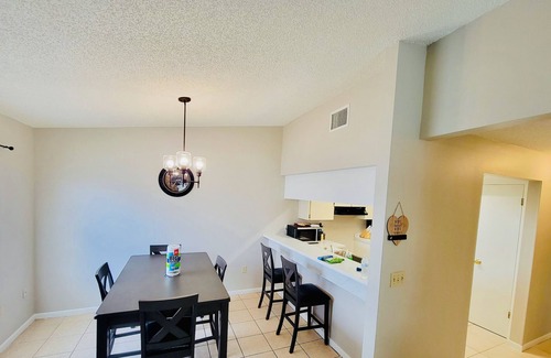 Lakeland Apartment | Cozy 2BR Apartment - Child Friendly & Quiet Retreat