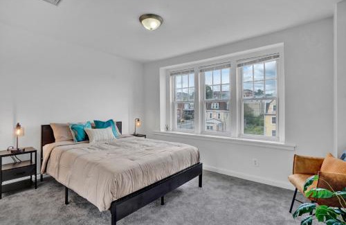 Northwest Philadelphia Apartment | Comfy East Germantown Adobe: Family & Pet Friendly Stay