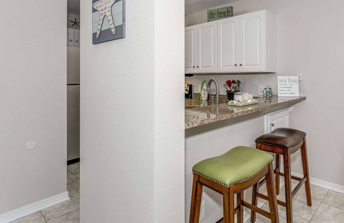 Innerarity Townhomes House | Renovated 2BR Townhome with Views & Community Pool Access