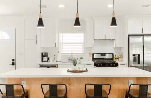Westmont House | Renovated 3 Bedroom Gem with Game-room and Hot Tub