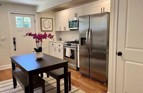 Goshen House | Impressive 5-Bedroom Retreat with Swim Spa & Outdoor Oasis