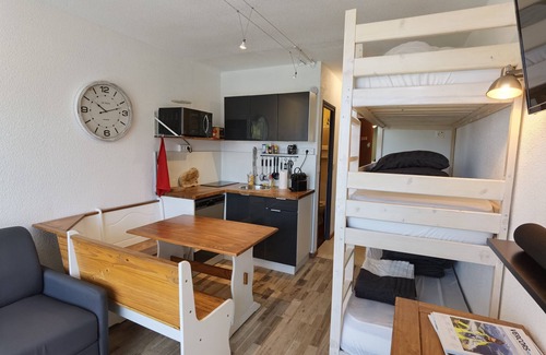 Villard-de-Lans Apartment | Charming 5-Person Studio with Lake View & Breakfast Included